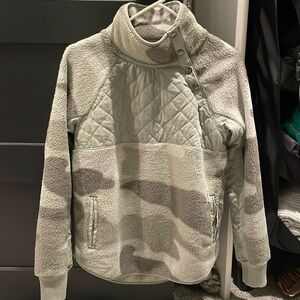 Abercrombie fleece/quilted pullover